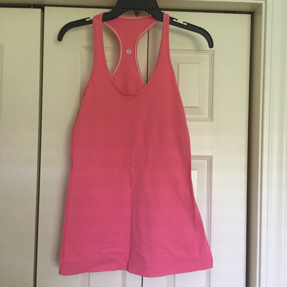 Lululemon racerback tank salmon color 6 EUC